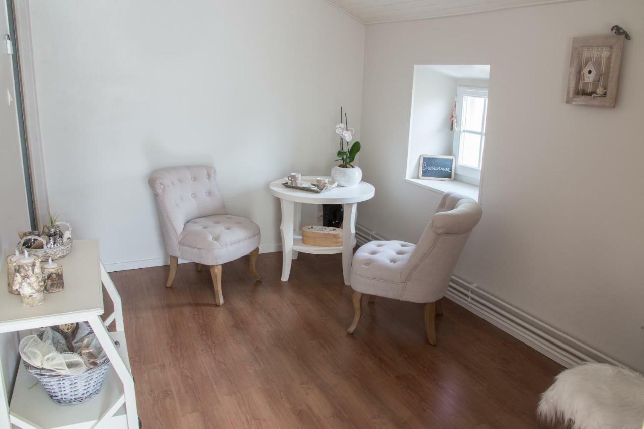 Le Coup De Coeur Bed & Breakfast Coincy Exterior photo