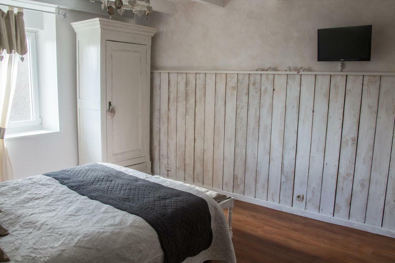 Le Coup De Coeur Bed & Breakfast Coincy Exterior photo