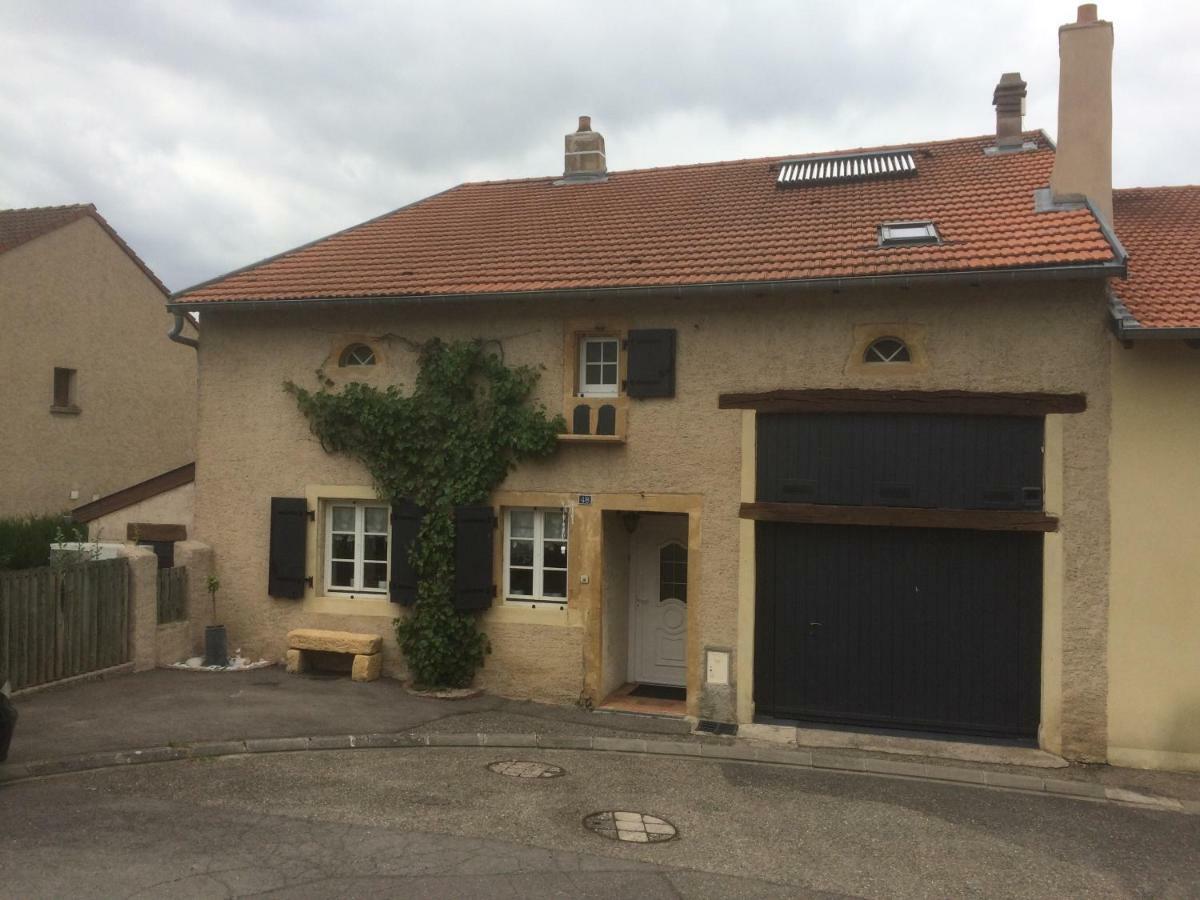 Le Coup De Coeur Bed & Breakfast Coincy Exterior photo